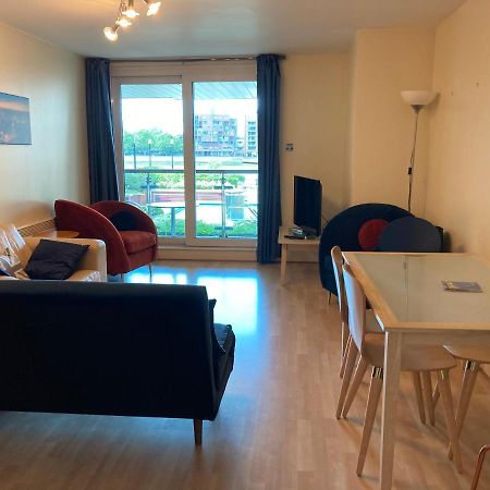 St George Wharf Apartment London Ngoại thất bức ảnh