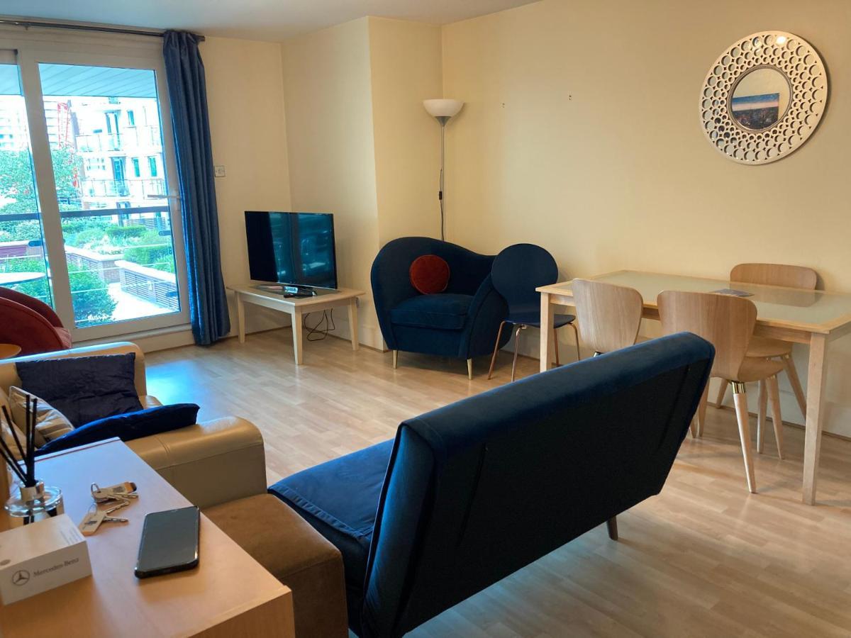 St George Wharf Apartment London Ngoại thất bức ảnh